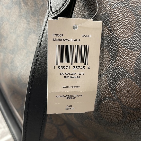 Brand new with tag Coach brand purse - Picture 9 of 9